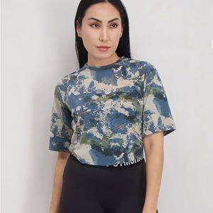 Gymshark Crop Top tee